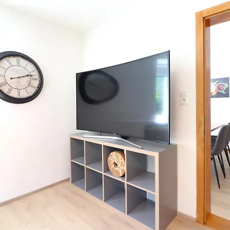 Apartment Montfort - *